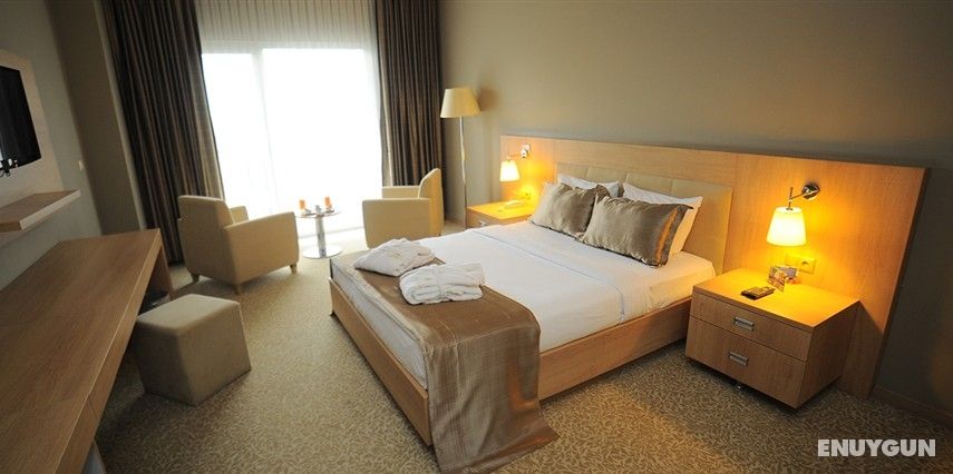 Standard Custom Connected Room