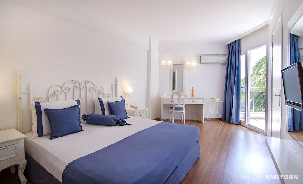 Suite, Sea View