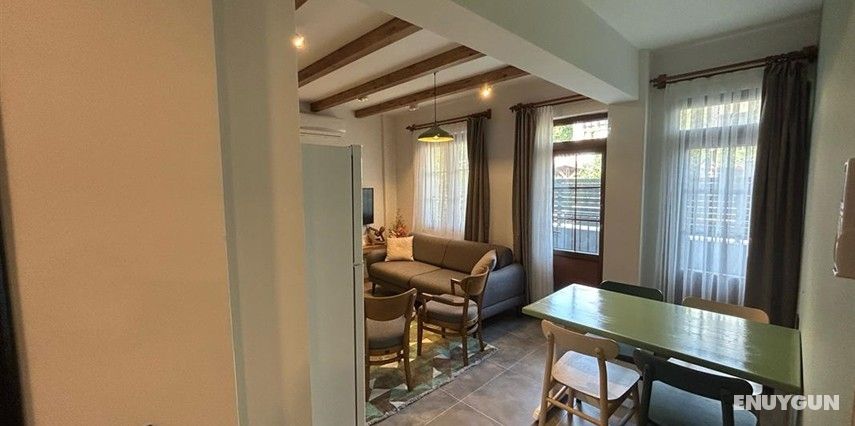 2 Bedroom Apartment - Room Only