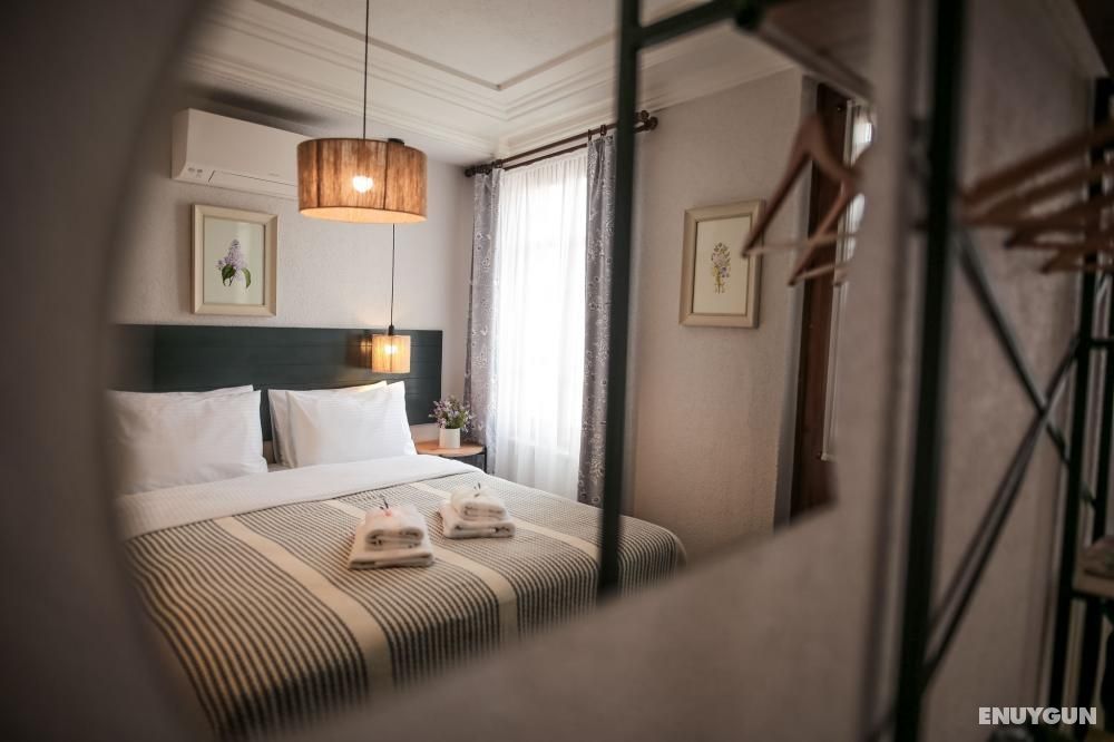 Deluxe Room, City View