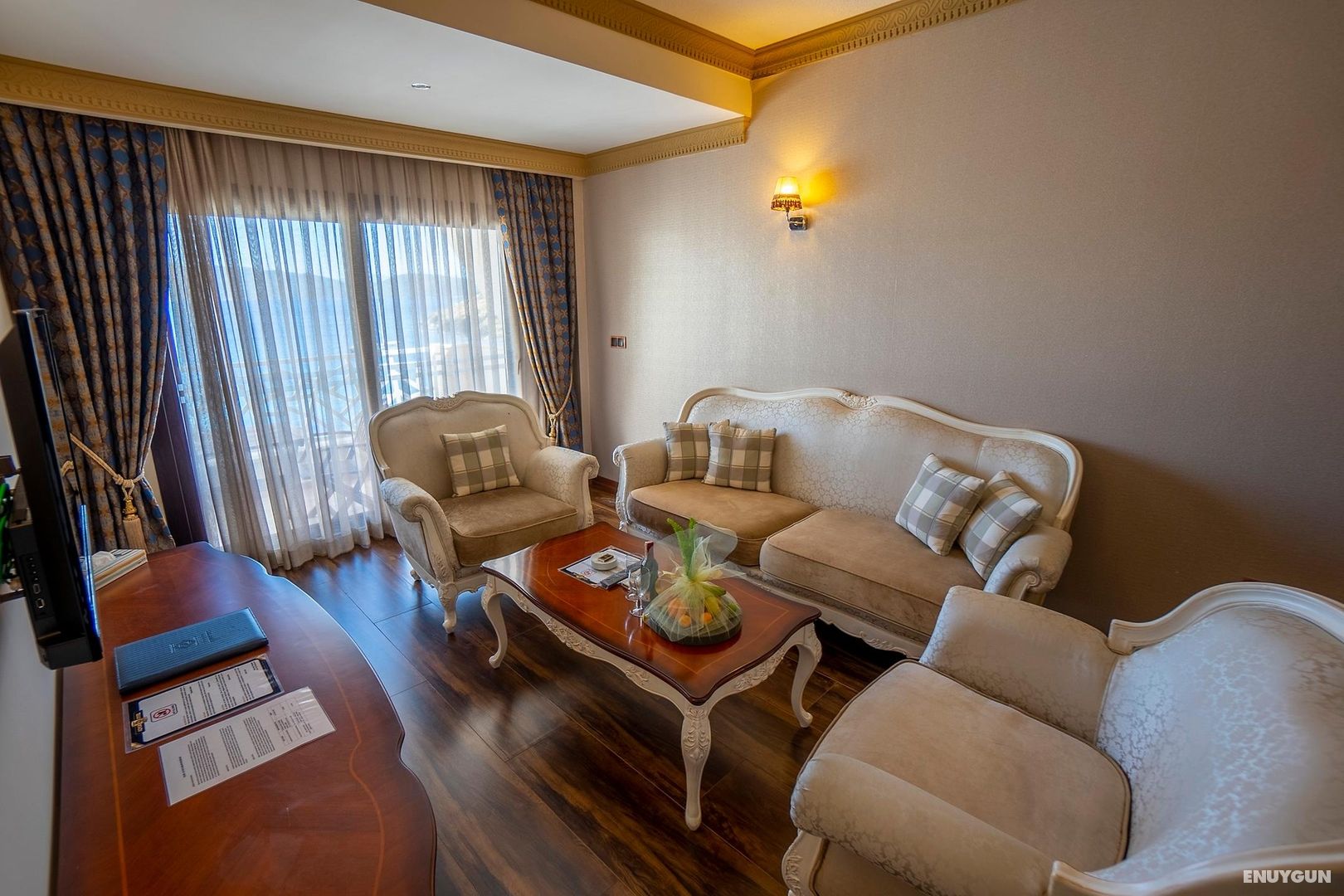 Suite Room