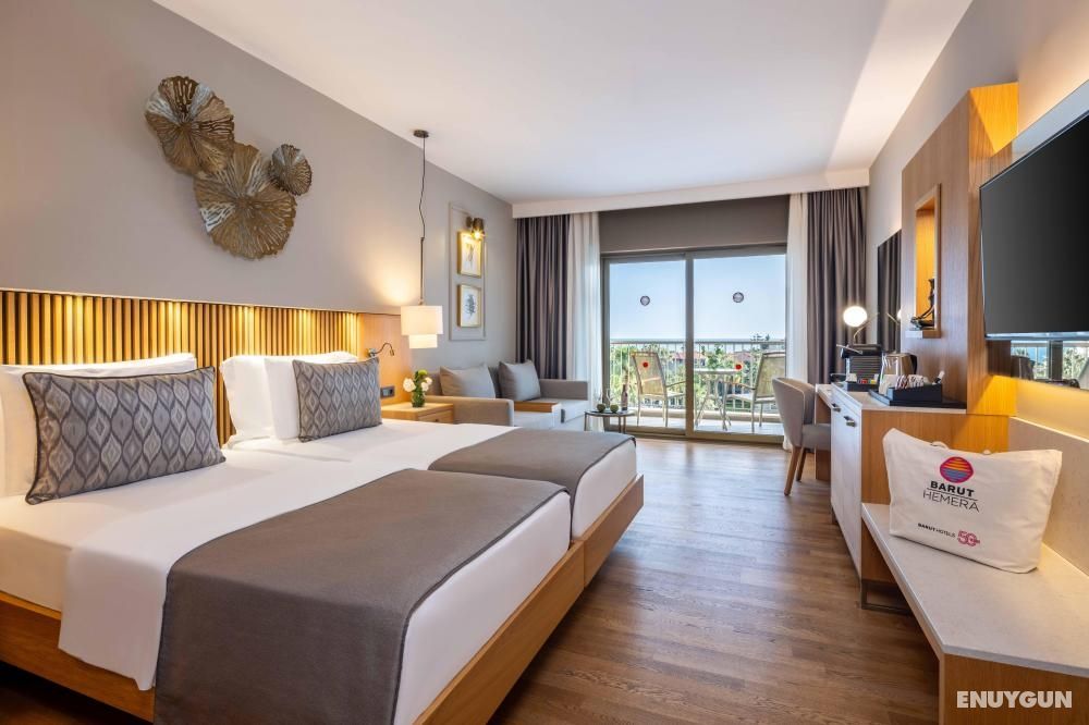 Deluxe Room, Partial Sea View, Non-smoking Room