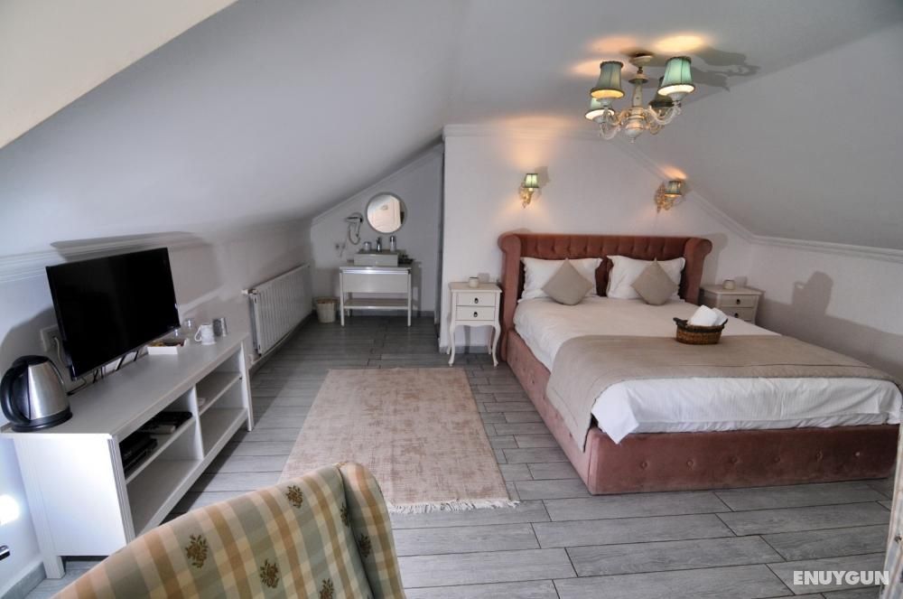 Standard Room, River View