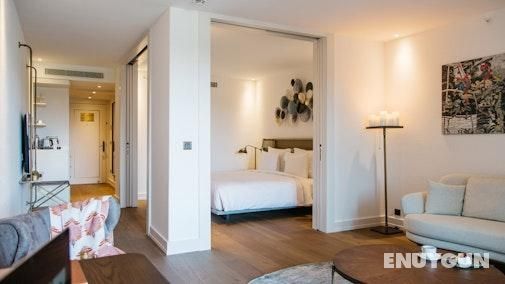 1 Bedroom Suite Pool View Terrace