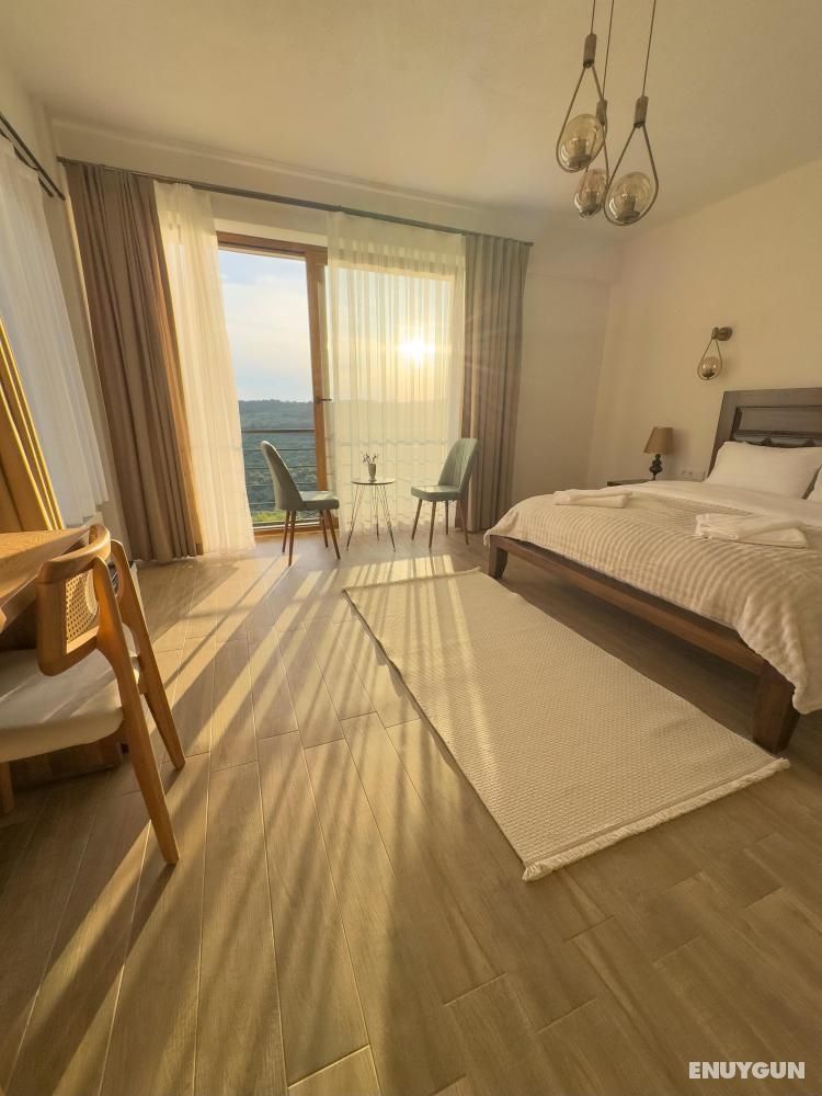 Deluxe Room, Sea and Mountain View, 2nd Floor