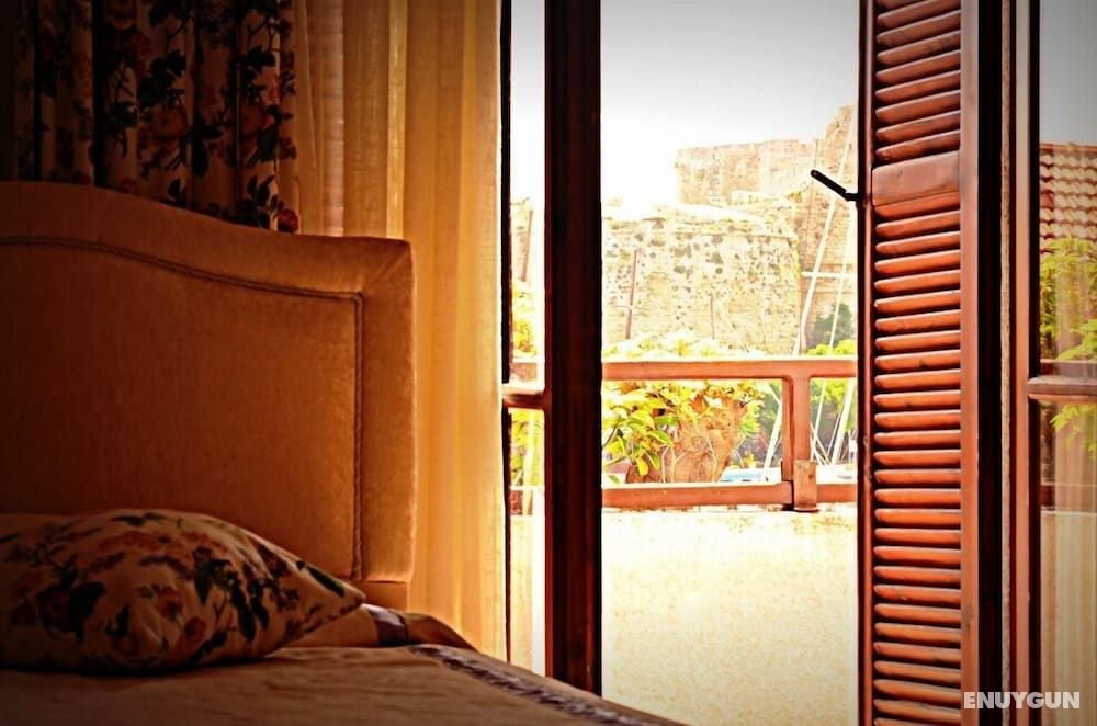 Triple Room, Balcony