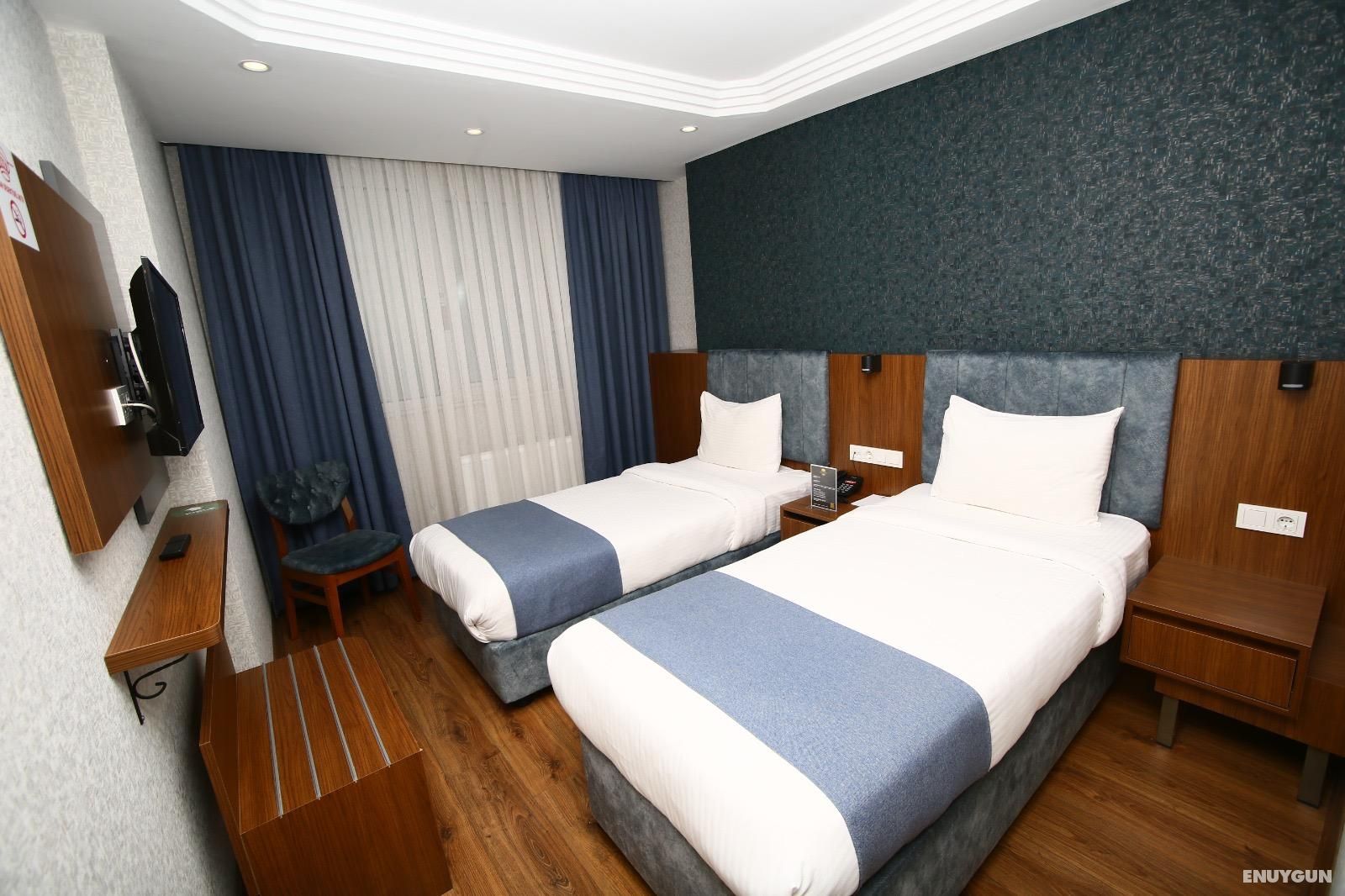 Standard Twin Twin Room