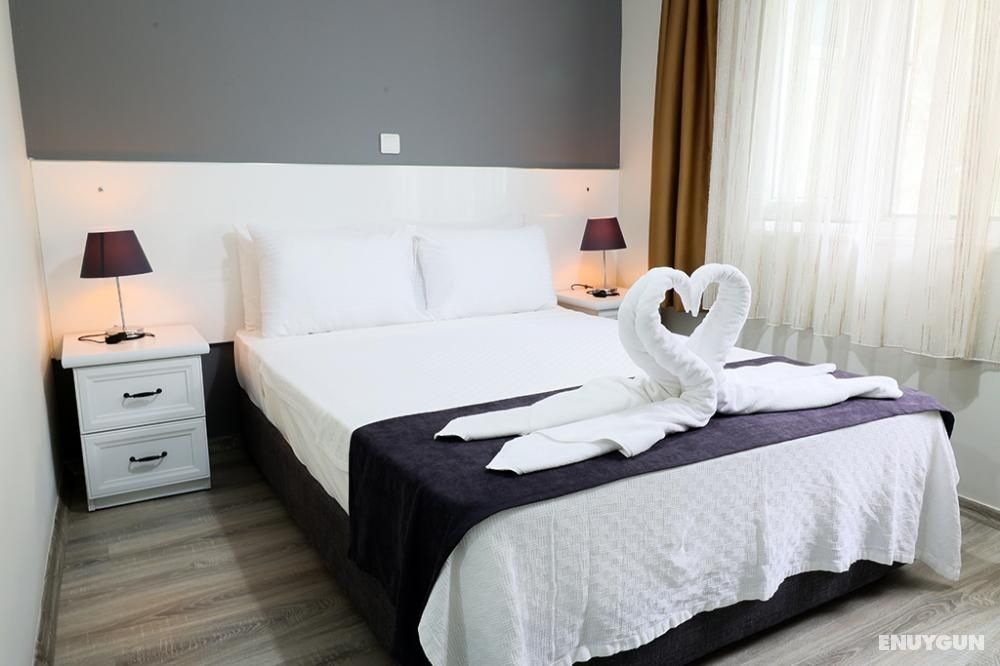 Economical Hotel Room for Double, with Balcony