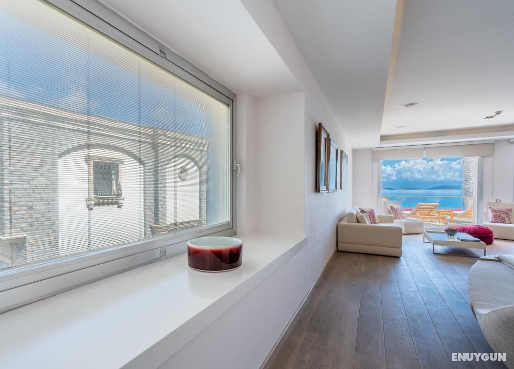 Suite - One Bedroom, Sea View