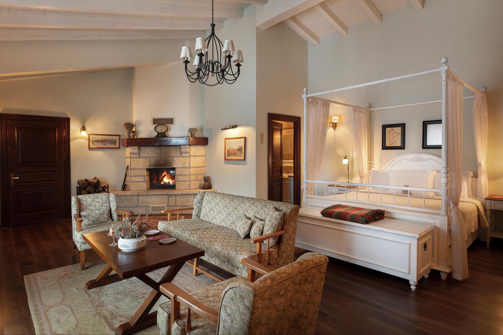 Lavender, With Fireplace And Balcony