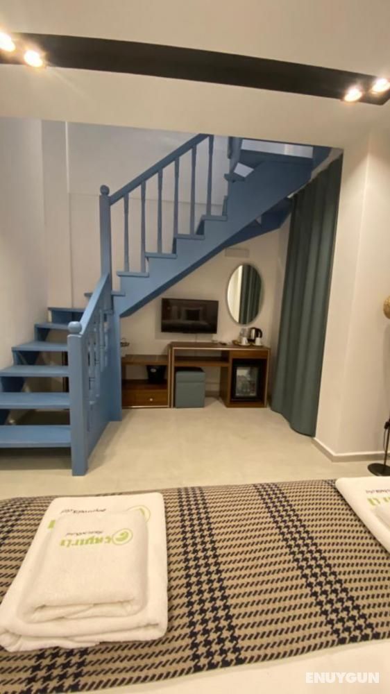 Deluxe Room with Jacuzzi, Pool View, Jacuzzi