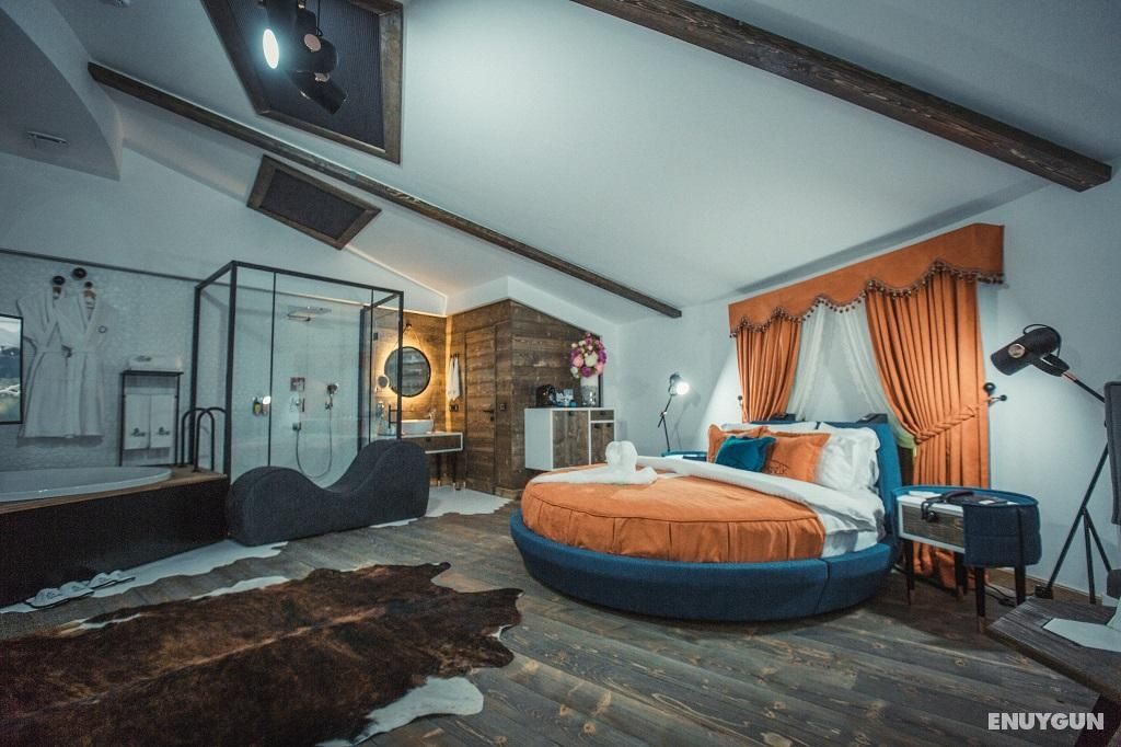 Honeymoon Room with Jacuzzi, No View