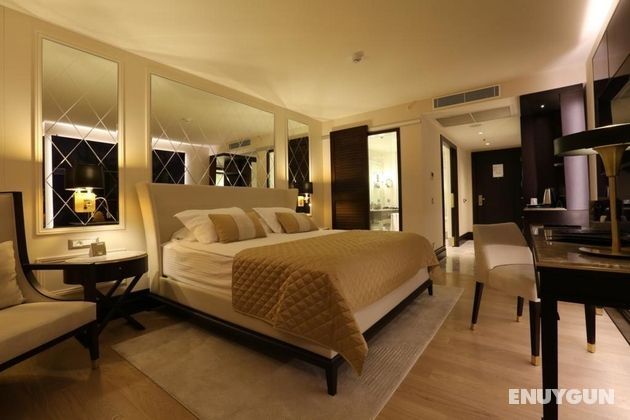 Superior Room Land View