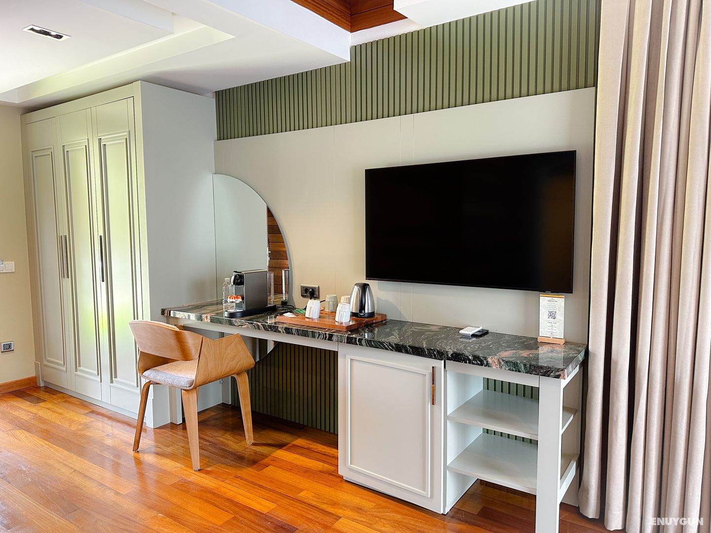 Premium Deluxe, Garden View, Garden Floor