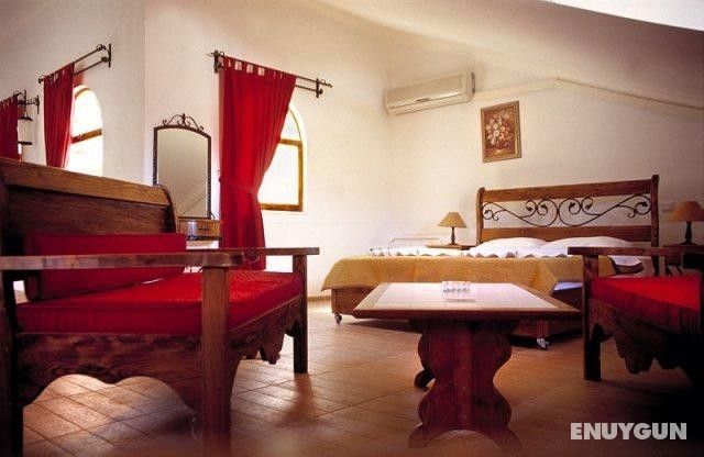 Standard Room, Pool View