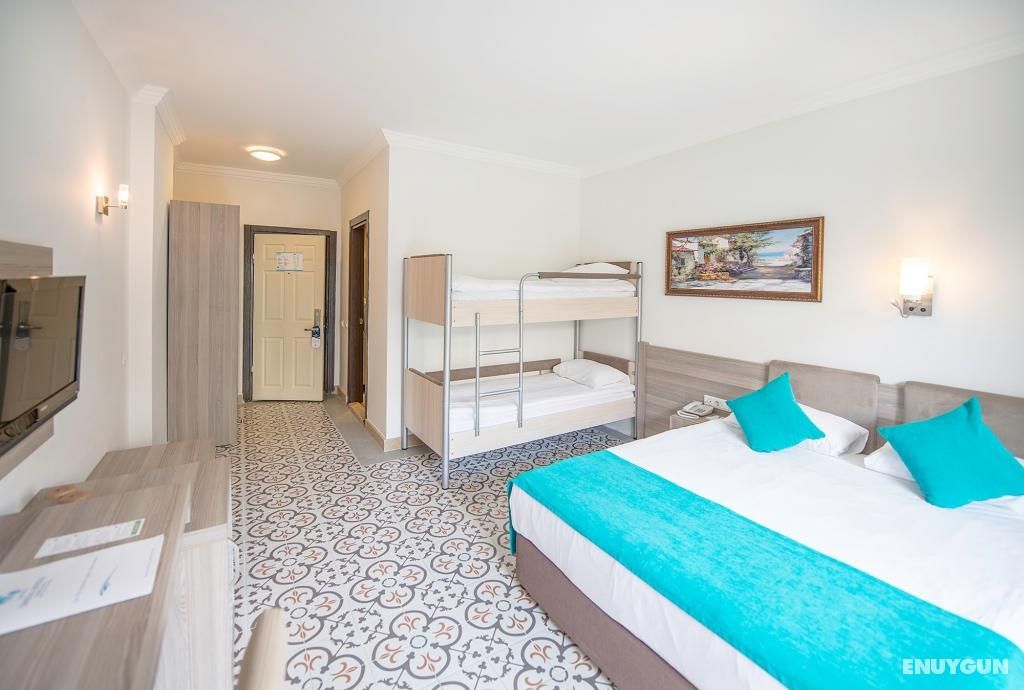 Standard Room, Garden View, Balcony