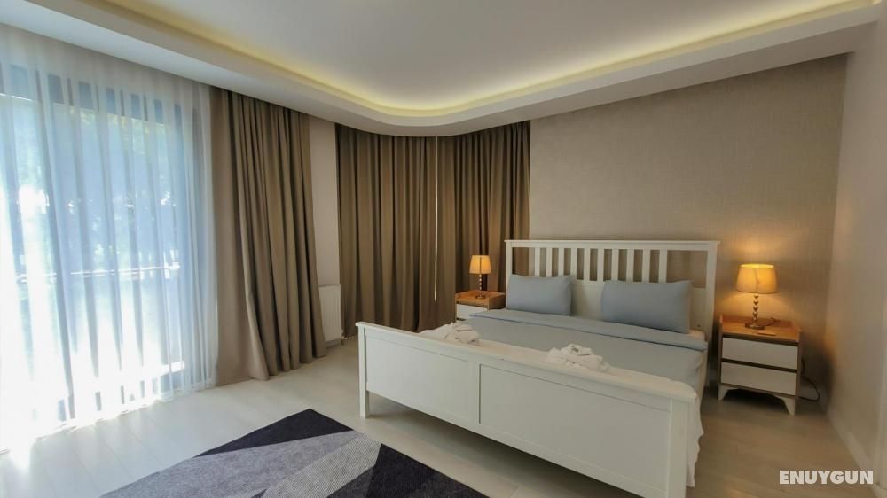 Standard Room, Pool View, 1st Floor