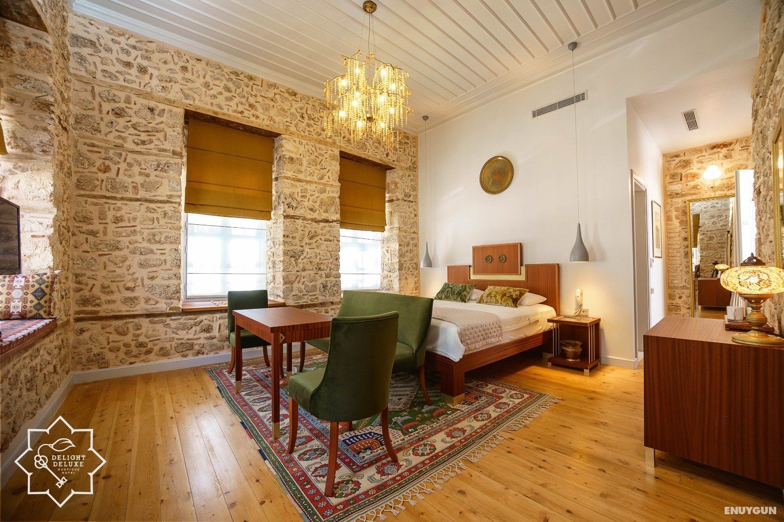 King Suite, Pool View, No Balcony