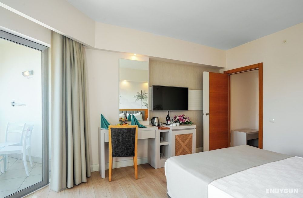 Family Twin Room