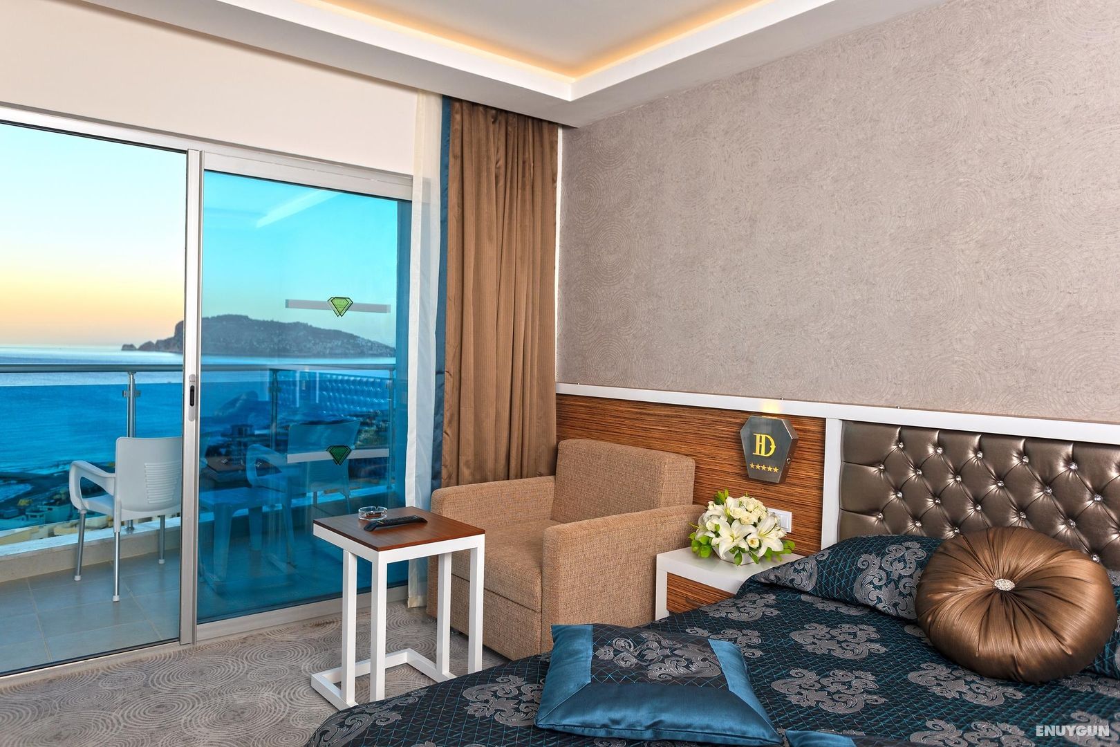 Standard Sea View