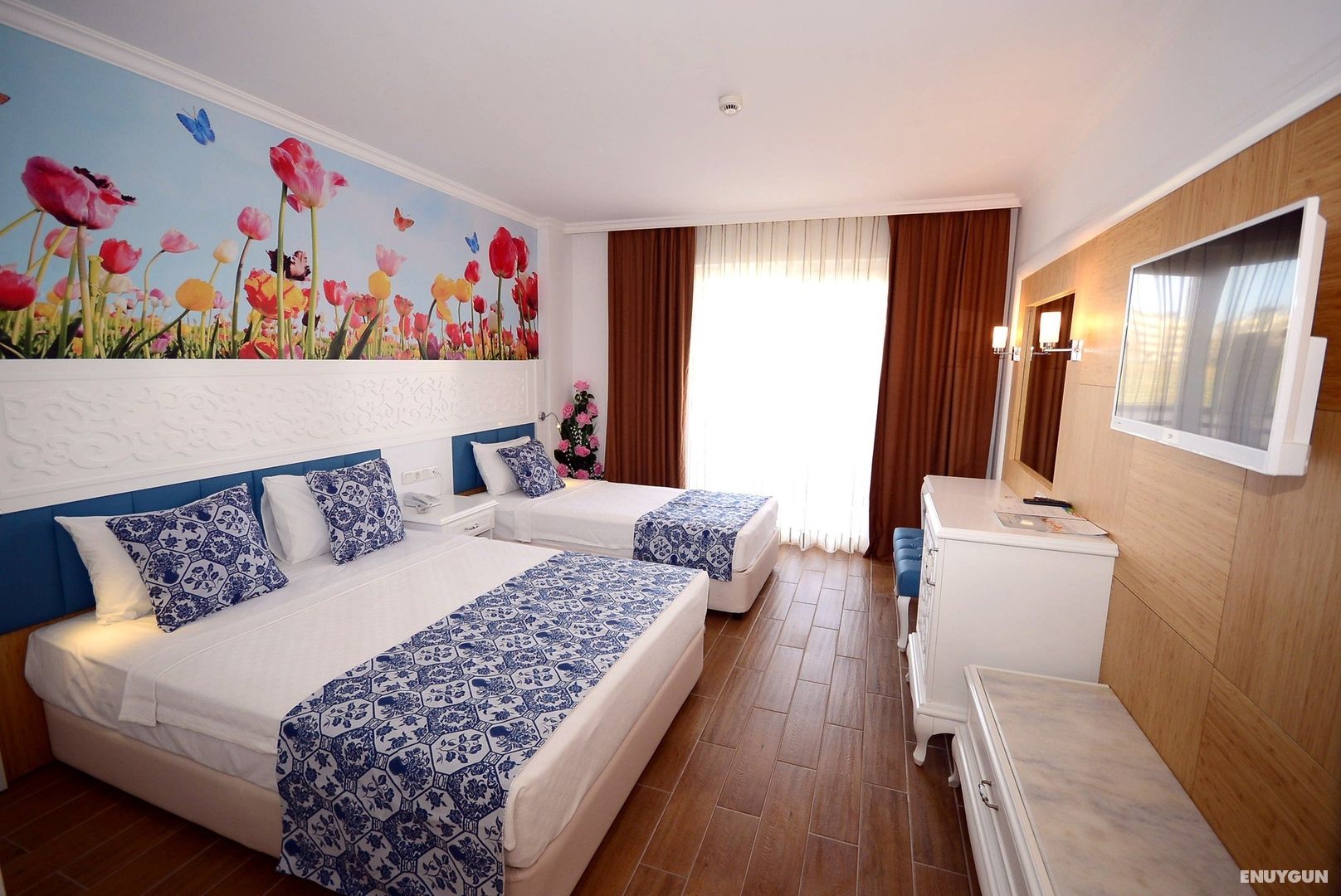 Standard Large Room