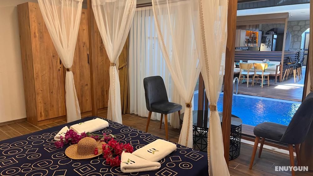 Junior Suite, Pool View, Pool Connection