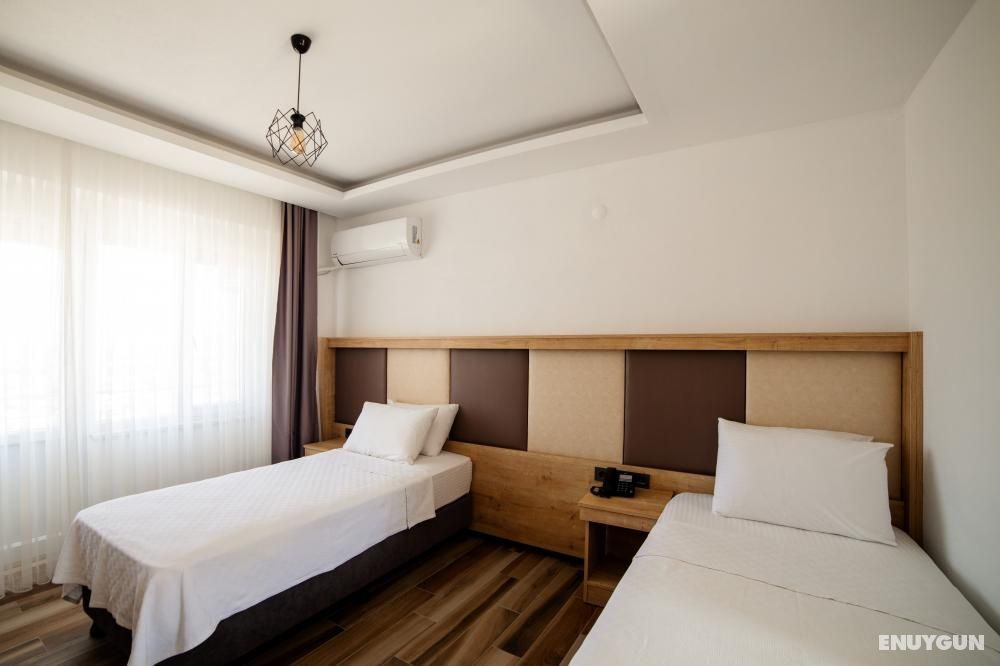 Twin Room, City View, Balcony
