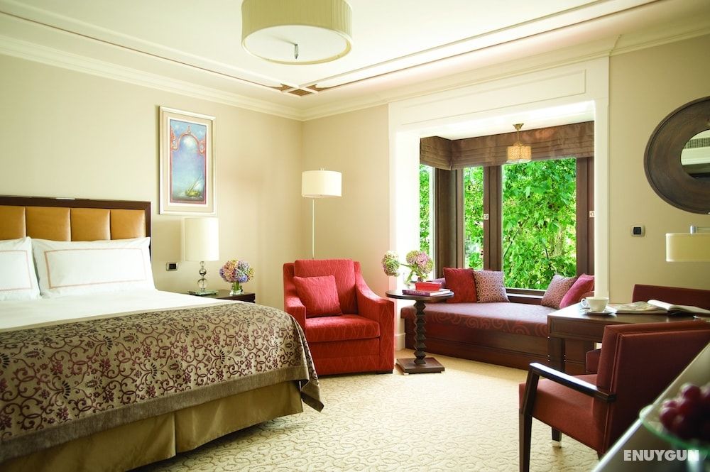 Superior Room, 1 King Bed