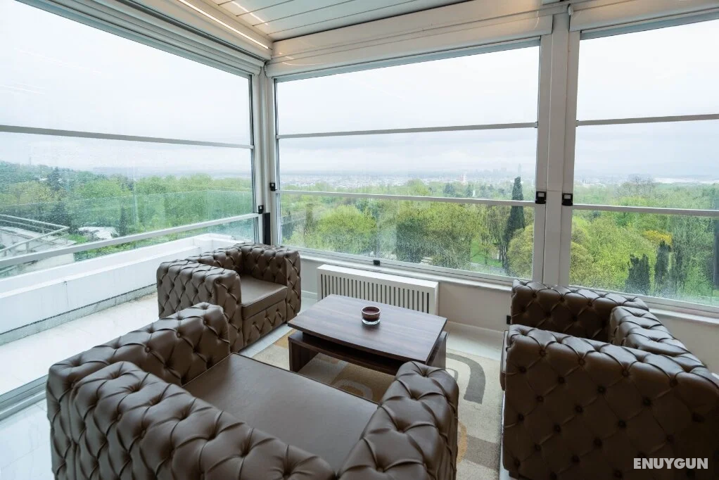 Suite Custom Room