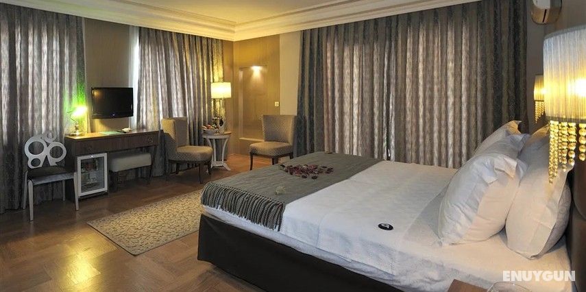 Executive Custom Room