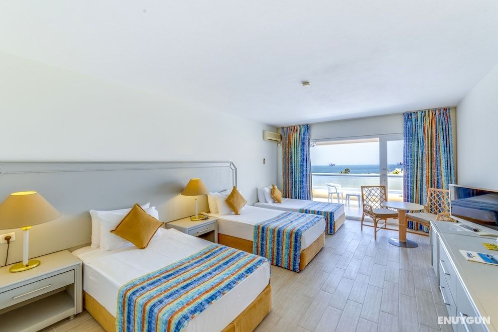 Standard Triple Room, 1 Bedroom, Sea View