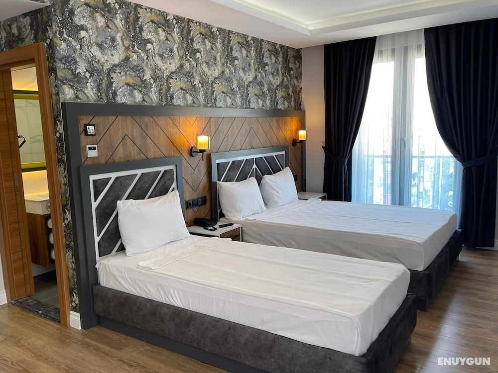 Deluxe Triple Room, Multiple Beds