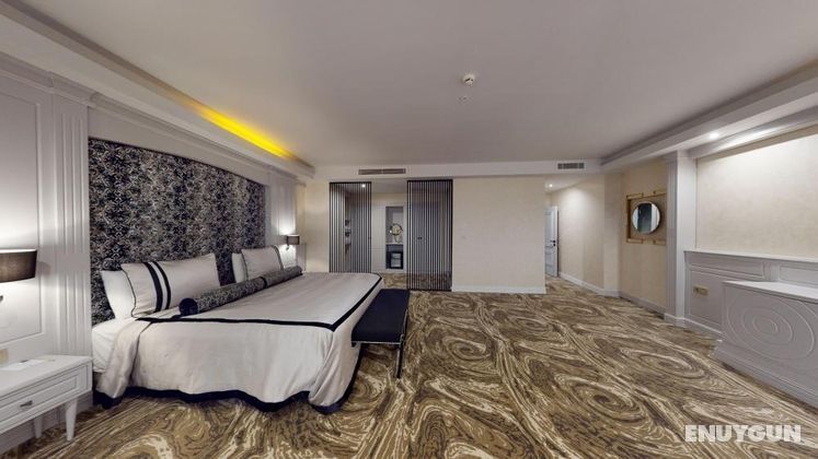 Queen Suite