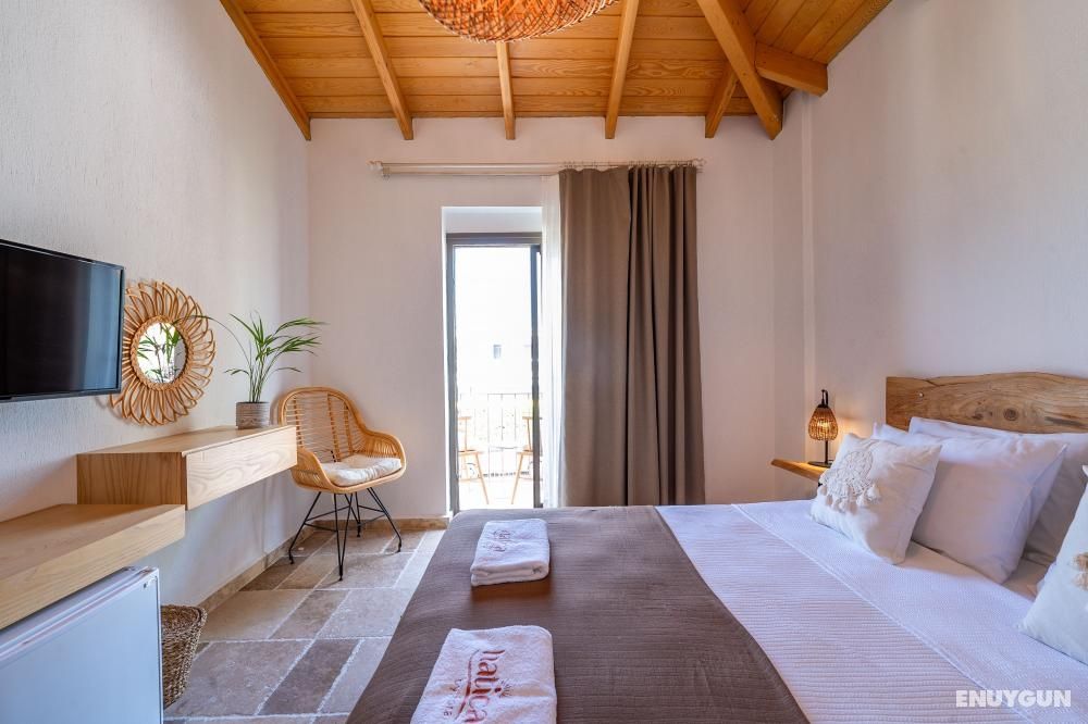 Deluxe Double Room, Garden View, Balcony