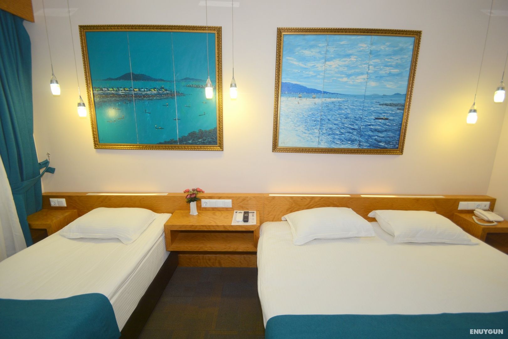 Double, Sea or Land View