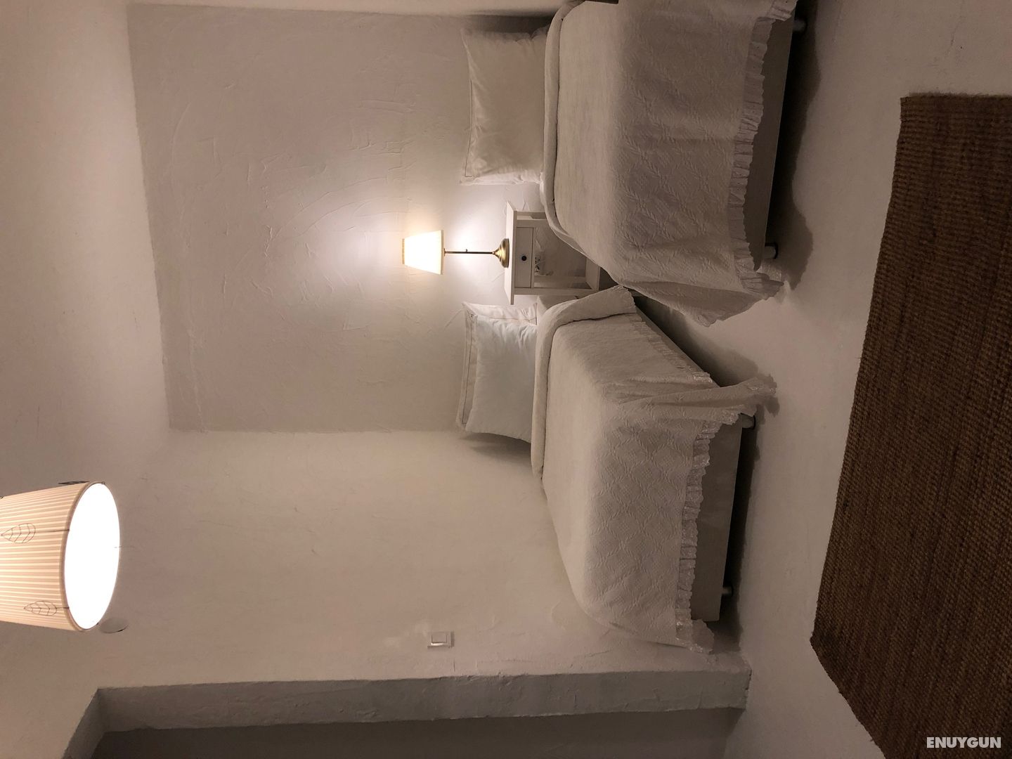 Basement Twin Room, No View