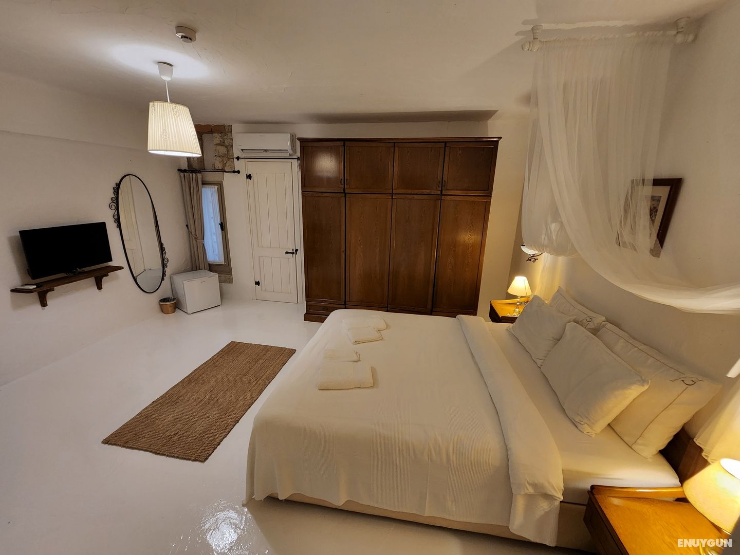 Economy Room - Basement, No View