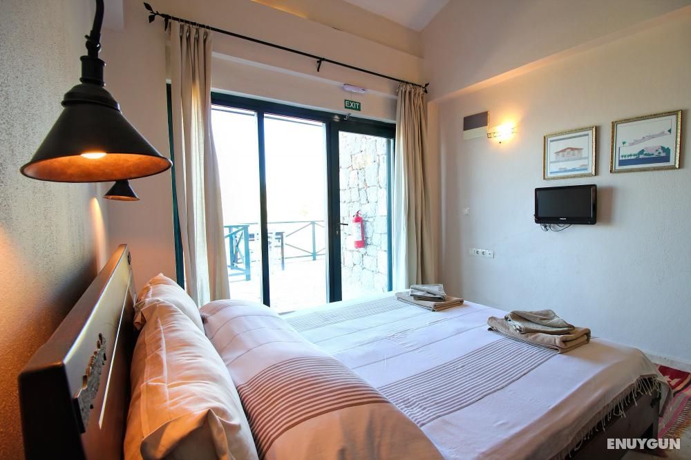 Standard Room, Sea or Land View