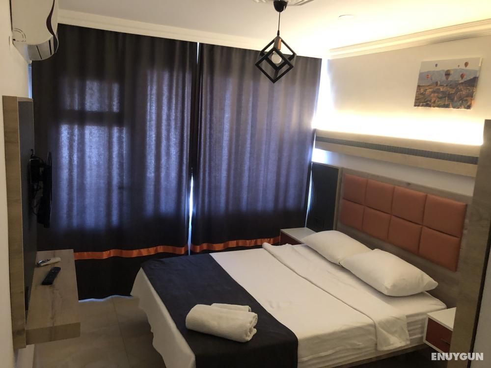 Standard Room, Sea and City View, Balcony