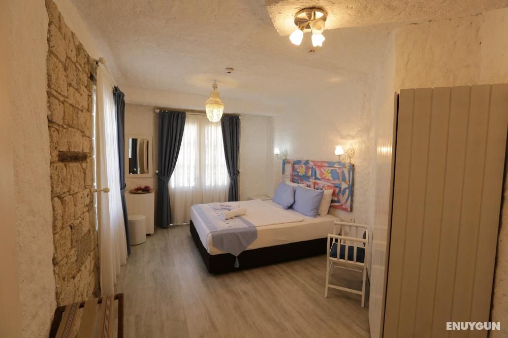 Deluxe Double Room, Pool View