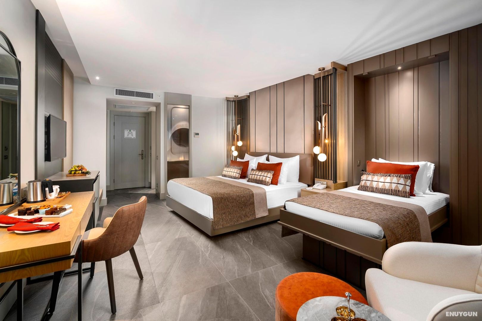 Superior Room with Land View