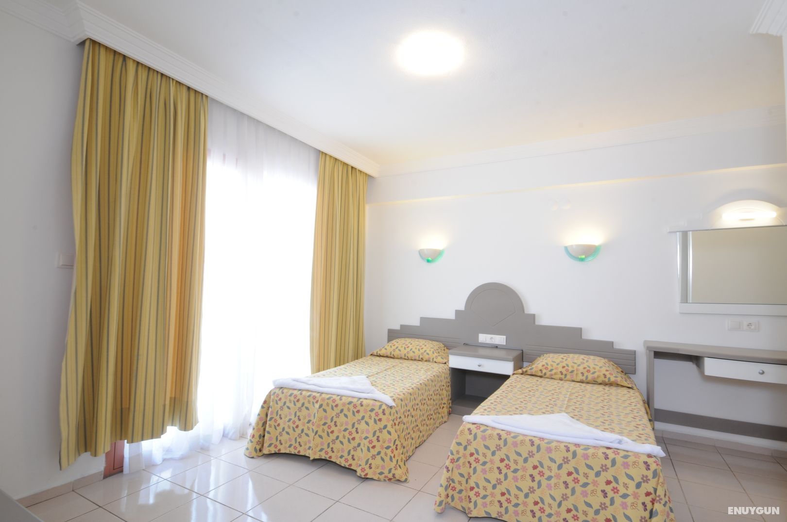 1+1 Family Room, City View