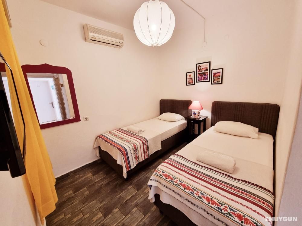 Economy Room - Twin Beds, No View, Air Conditioning