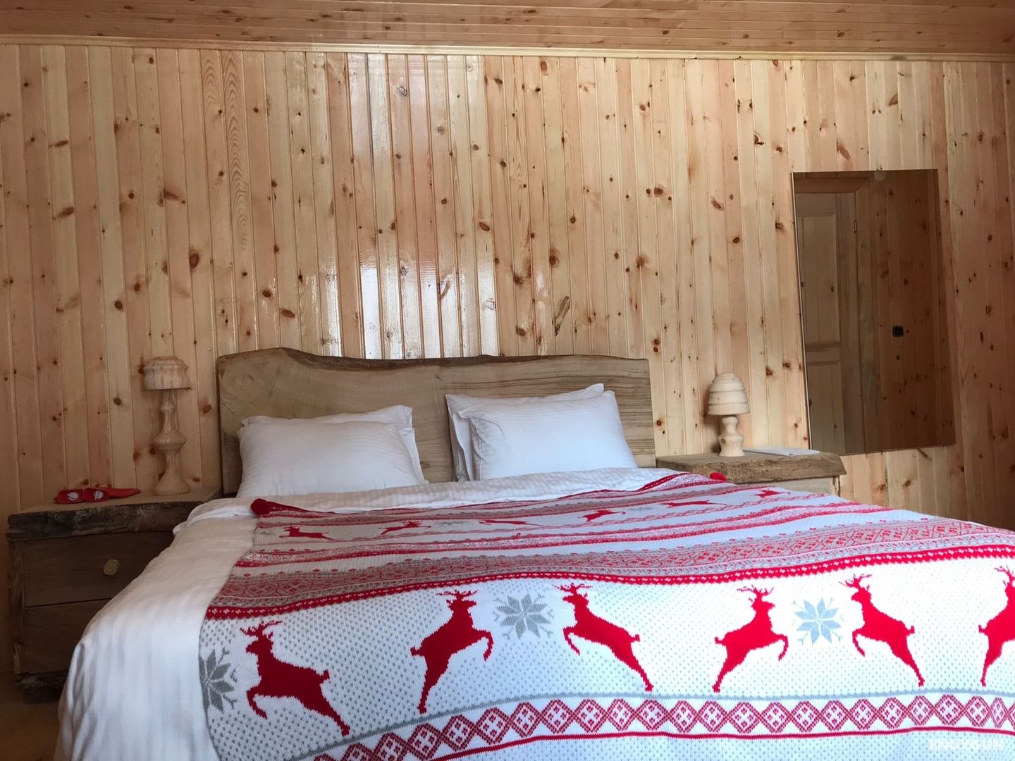 Bungalow Room
