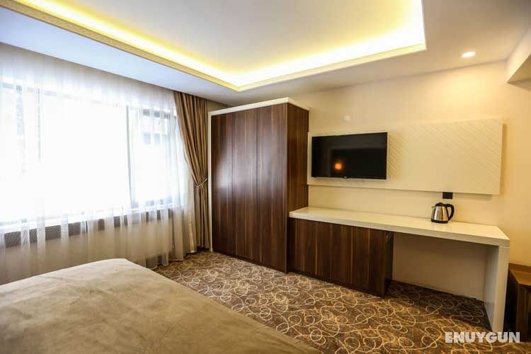 Lake View Standard Room