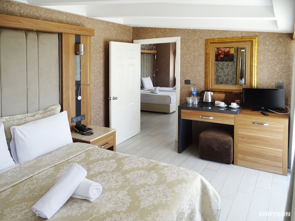 Family Room, 2 Bedrooms, Garden View