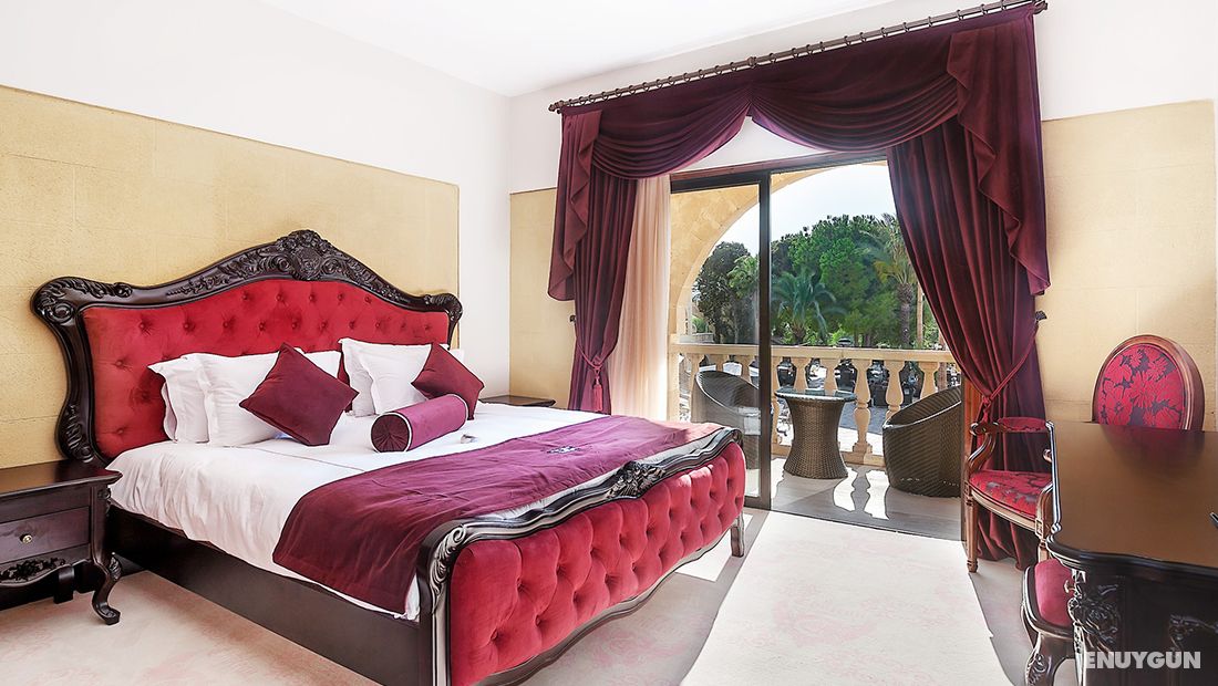 Junior Suite Room
