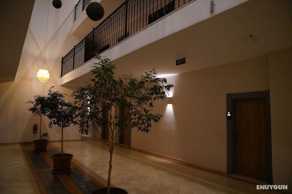 Deluxe Double Room, Garden View