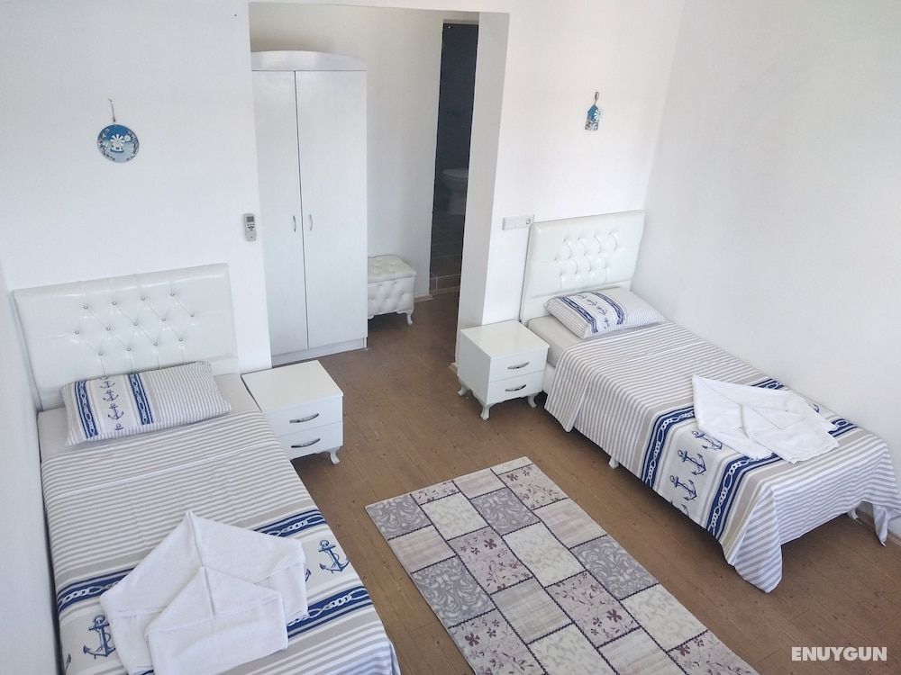 Standard Twin Room, 2 Single Beds, Sea View, Courtyard