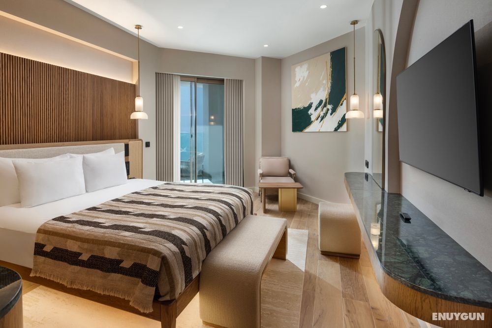 Connecting Room